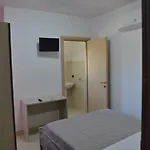 Alojamento de Acomodação e Pequeno-almoço B&birs 3*