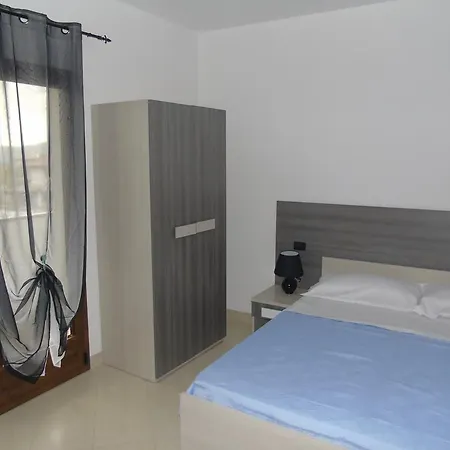 B&birs Bed & Breakfast Oliena
